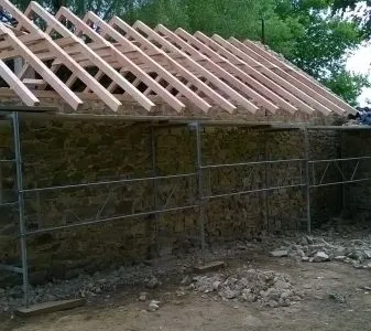 réfection d’une charpente complète en couple douglas